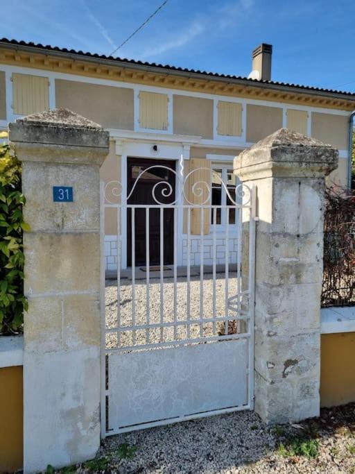 Chez Lou Villa Saint-Fort-sur-Gironde Buitenkant foto